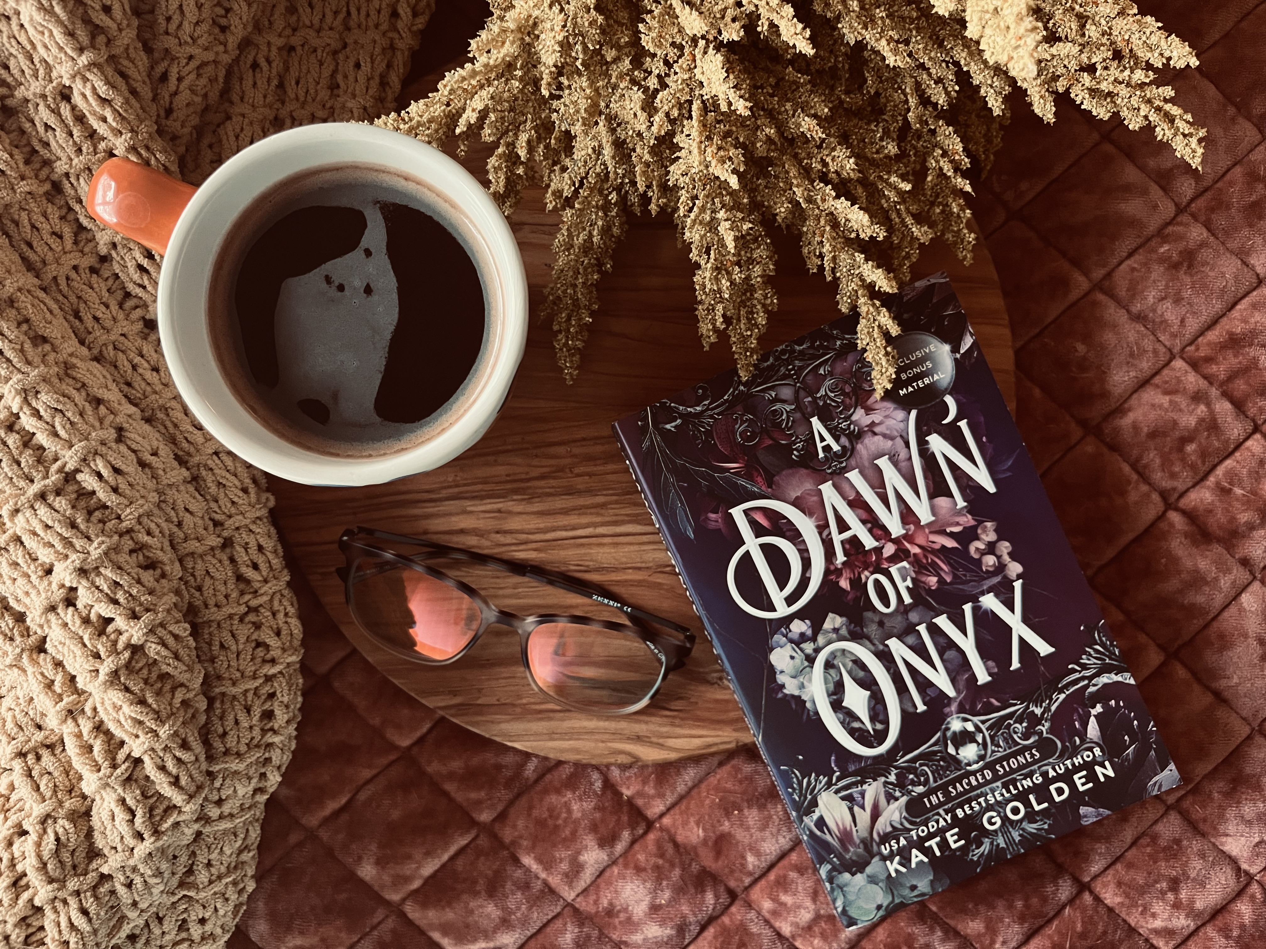 Review: A Dawn of Onyx by Kate Golden